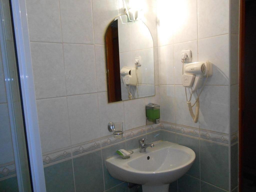 Zhibek Zholy Hotel Astana Ruang foto